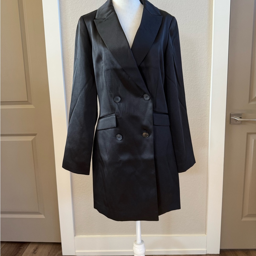 H&M Elegant Black Double-Breasted Women's dress size Small. NWT.